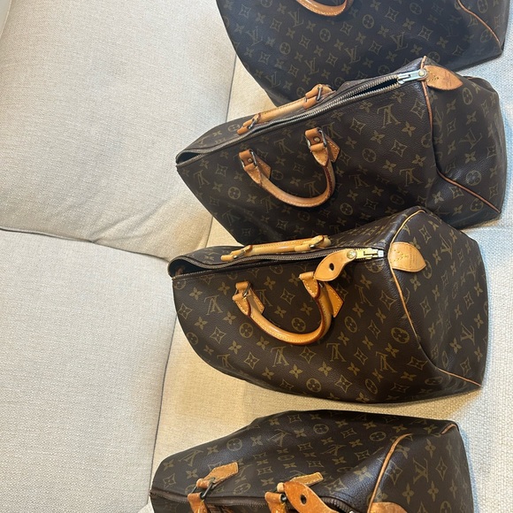 Authentic Louis Vuitton monogram speedy - Picture 3 of 15